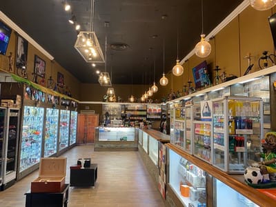 Tobacco & Gifts Palace