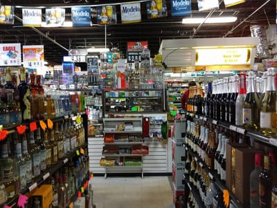 Tobacco Outlet & Liquors (REAL Kratom / CBD & Vape)