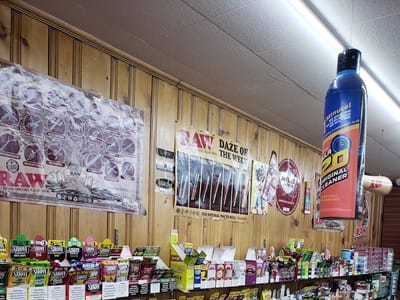 TOBACCO ZONE VAPES GLASS CBD HOOKAHS KRATOM SMOKE SHOP