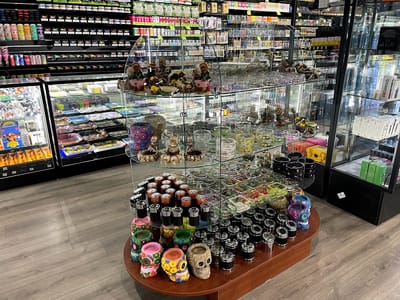 Trippiez Smoke Shop #2