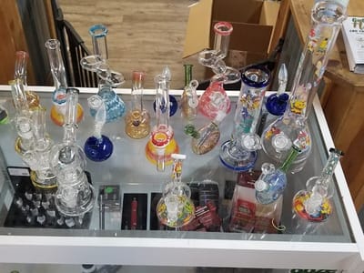 Vito's CBD Kratom & Delta-8 THC