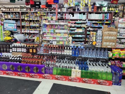 Westside Smoke & Liquor