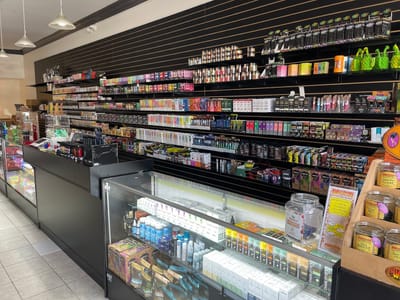 Wizards Vapor Bar & CBD Shop